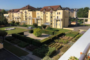 Cyclades Superbe appartement avec piscine et terrain tennis Saint-Julien-En-Genevois